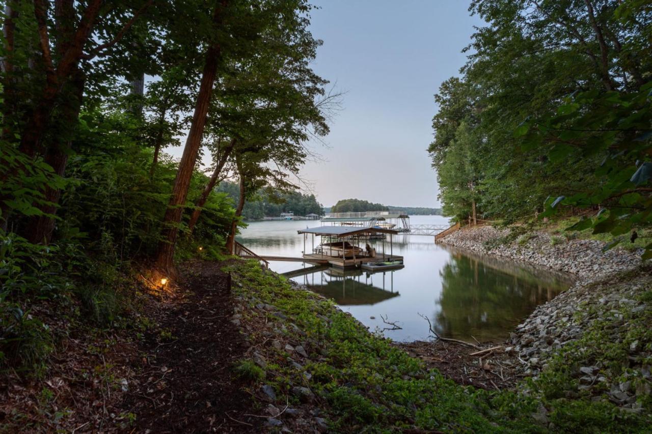 Lanier Landing - Private Dock Hot Tub Game Room Гейнсвилл Экстерьер фото